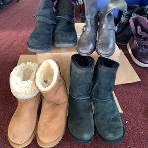 Size 7 Ugg Boots Lot All 4